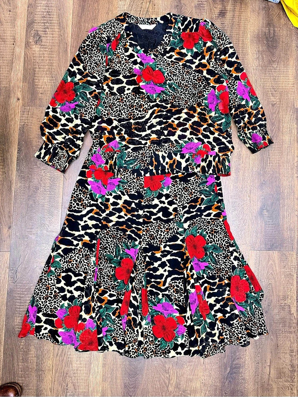 Tricoville leopard floral 2 piece set Size 18